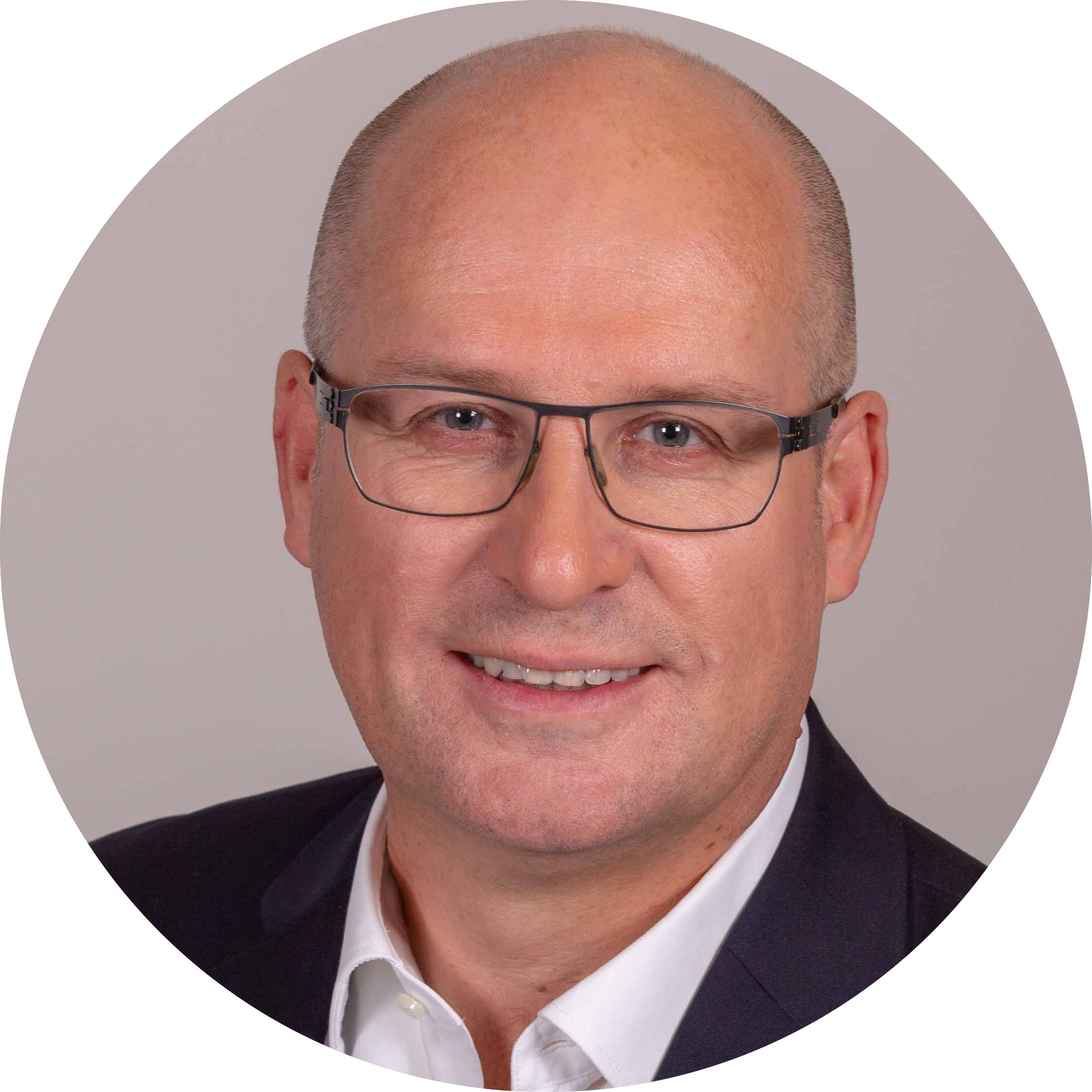 Wolfgang Dirry_round